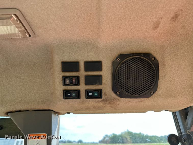 image for item OC9006 2014 Kubota M108S  MFWD tractor