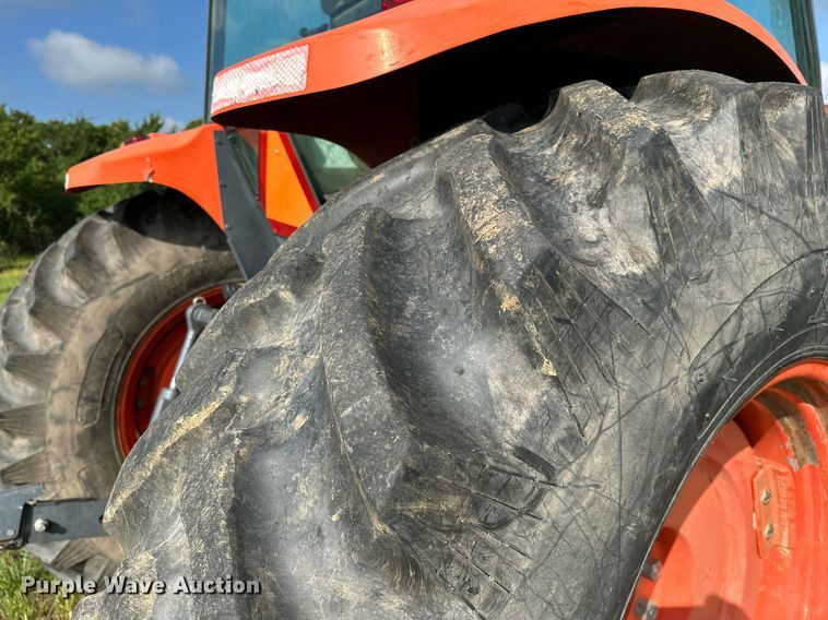 image for item OC9006 2014 Kubota M108S  MFWD tractor