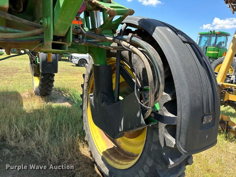 image for item OC9028 2005 John Deere 4720  sprayer