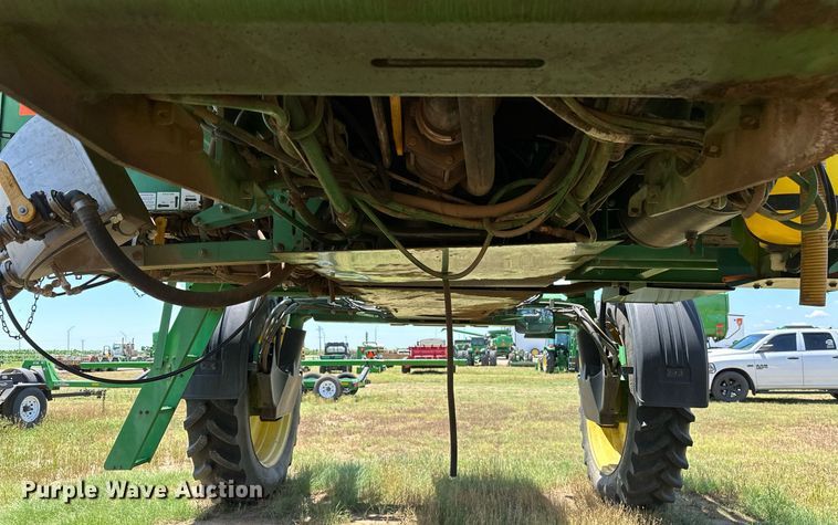 image for item OC9028 2005 John Deere 4720  sprayer