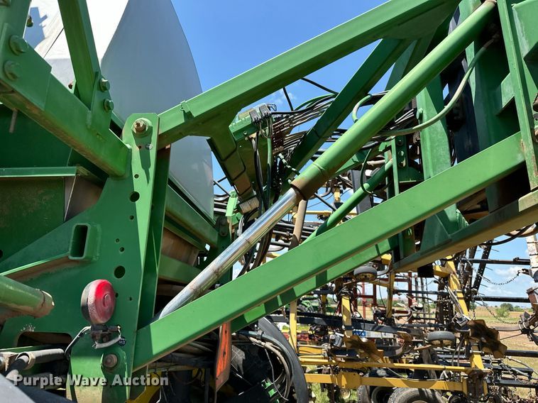 image for item OC9028 2005 John Deere 4720  sprayer