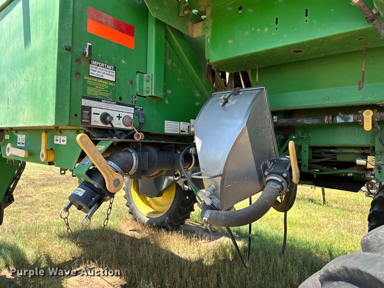 image for item OC9028 2005 John Deere 4720  sprayer