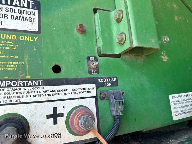 image for item OC9028 2005 John Deere 4720  sprayer