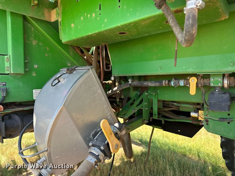 image for item OC9028 2005 John Deere 4720  sprayer