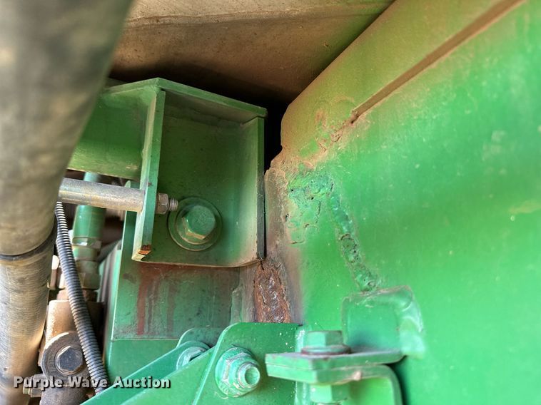 image for item OC9028 2005 John Deere 4720  sprayer