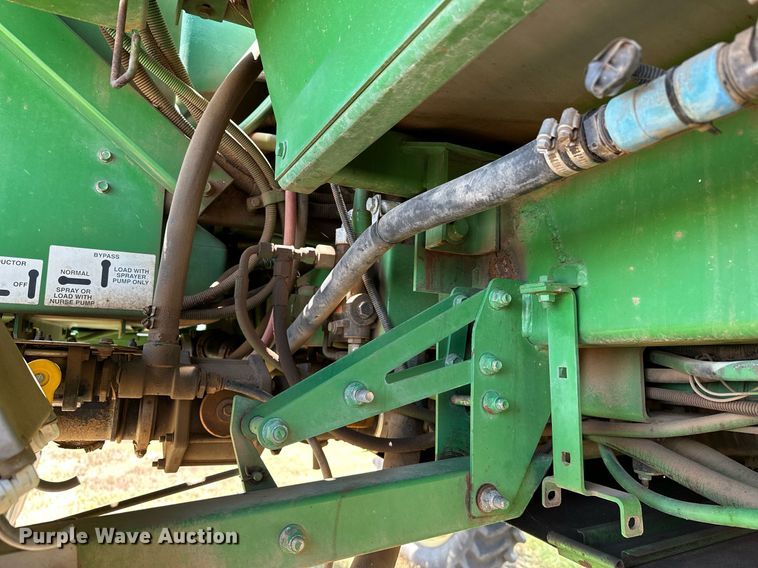 image for item OC9028 2005 John Deere 4720  sprayer
