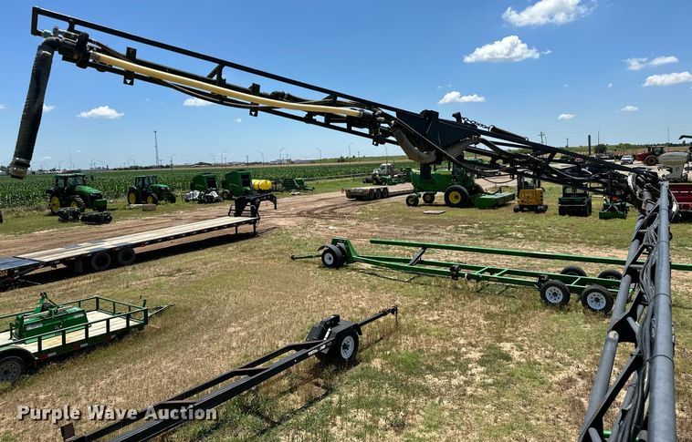 image for item OC9028 2005 John Deere 4720  sprayer