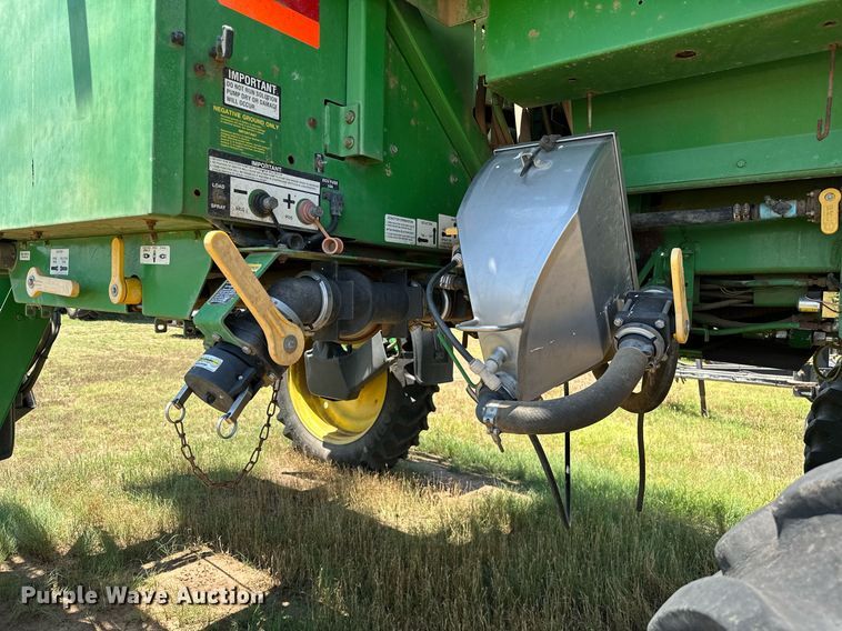image for item OC9028 2005 John Deere 4720  sprayer