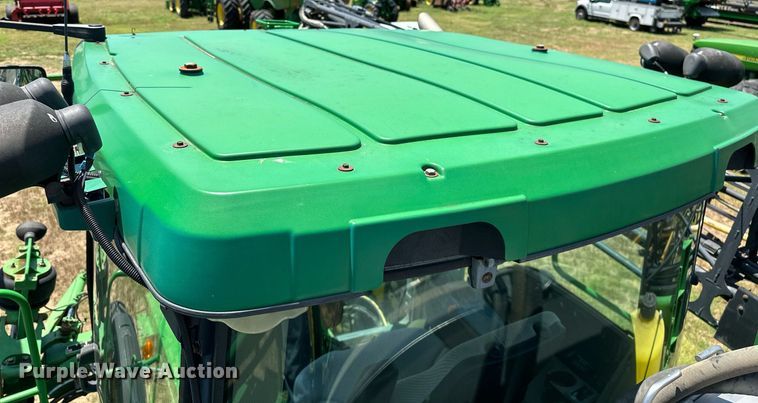 image for item OC9028 2005 John Deere 4720  sprayer