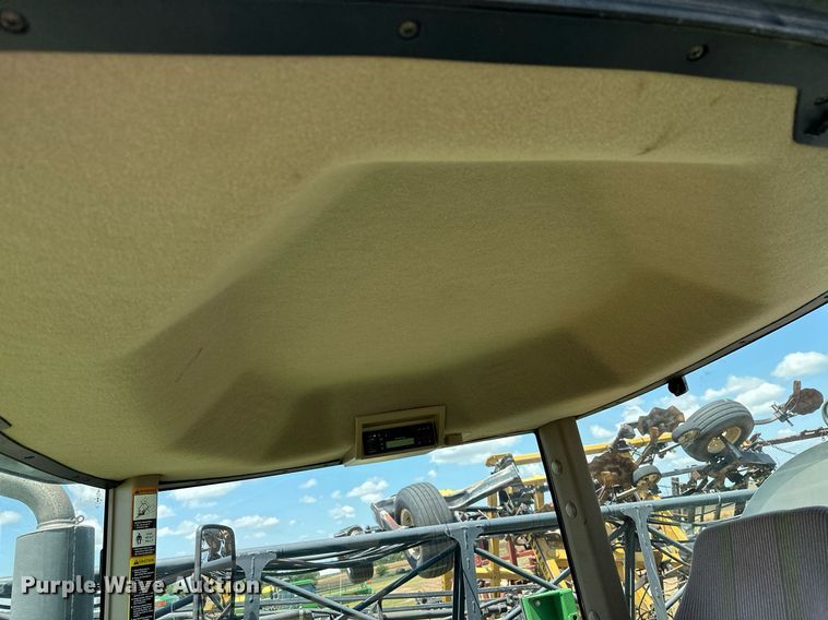 image for item OC9028 2005 John Deere 4720  sprayer