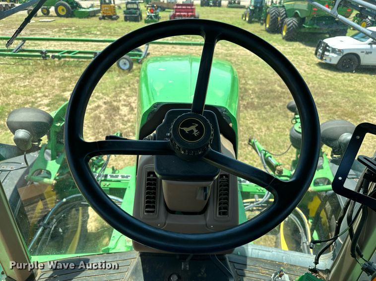 image for item OC9028 2005 John Deere 4720  sprayer