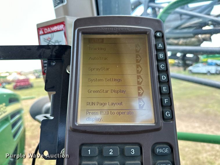 image for item OC9028 2005 John Deere 4720  sprayer