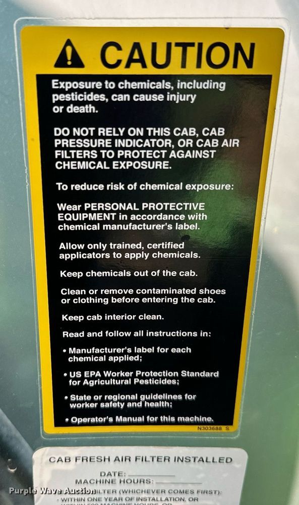 image for item OC9028 2005 John Deere 4720  sprayer