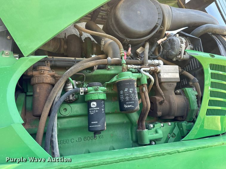 image for item OC9028 2005 John Deere 4720  sprayer