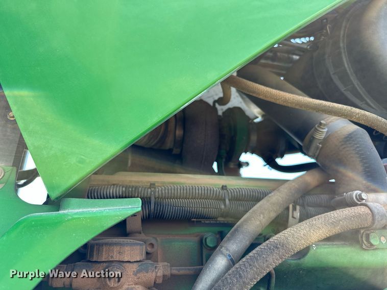 image for item OC9028 2005 John Deere 4720  sprayer