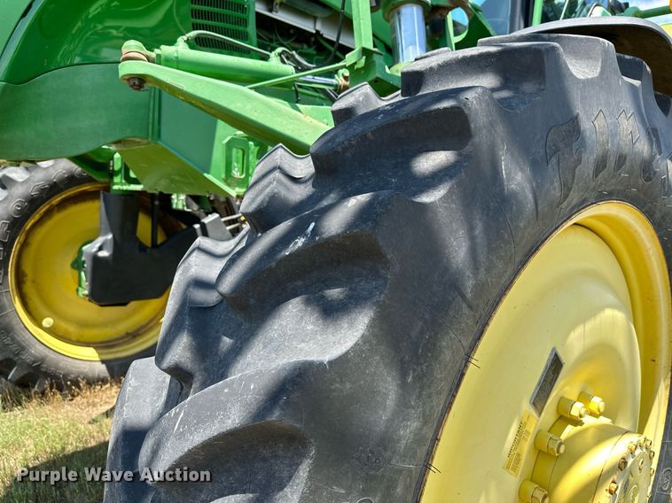 image for item OC9028 2005 John Deere 4720  sprayer