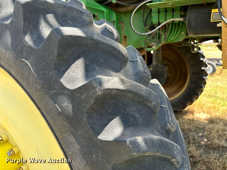 image for item OC9028 2005 John Deere 4720  sprayer