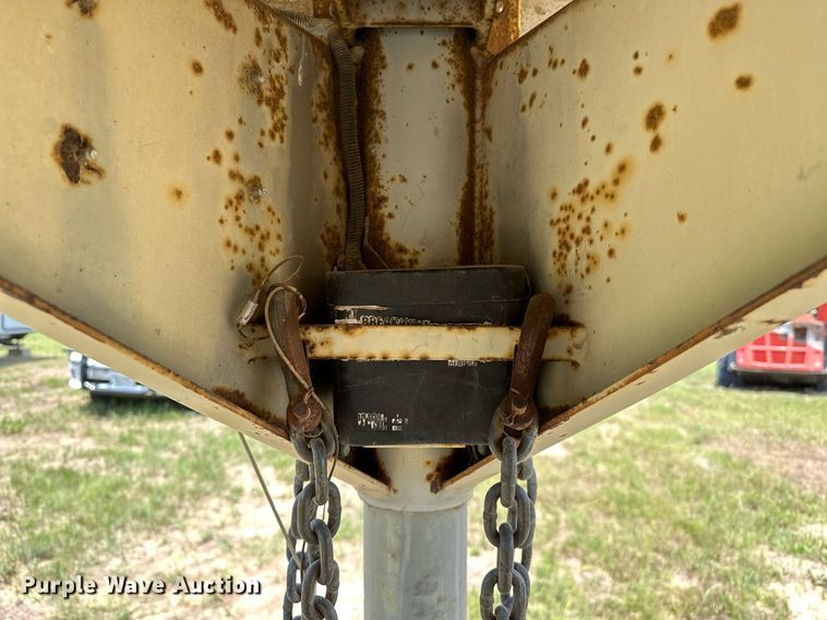 image for item OG9051 2000 C&C  horse trailer