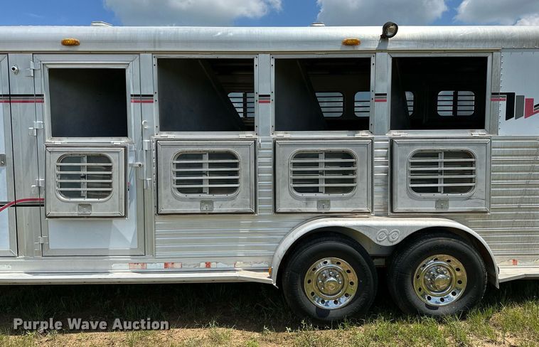 image for item OG9051 2000 C&C  horse trailer
