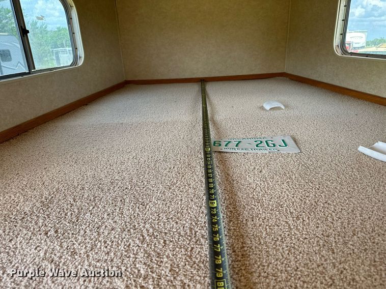 image for item OG9051 2000 C&C  horse trailer