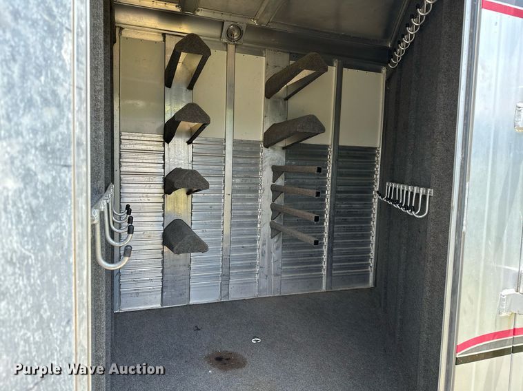 image for item OG9051 2000 C&C  horse trailer