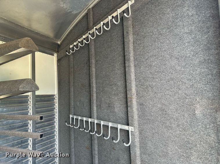 image for item OG9051 2000 C&C  horse trailer