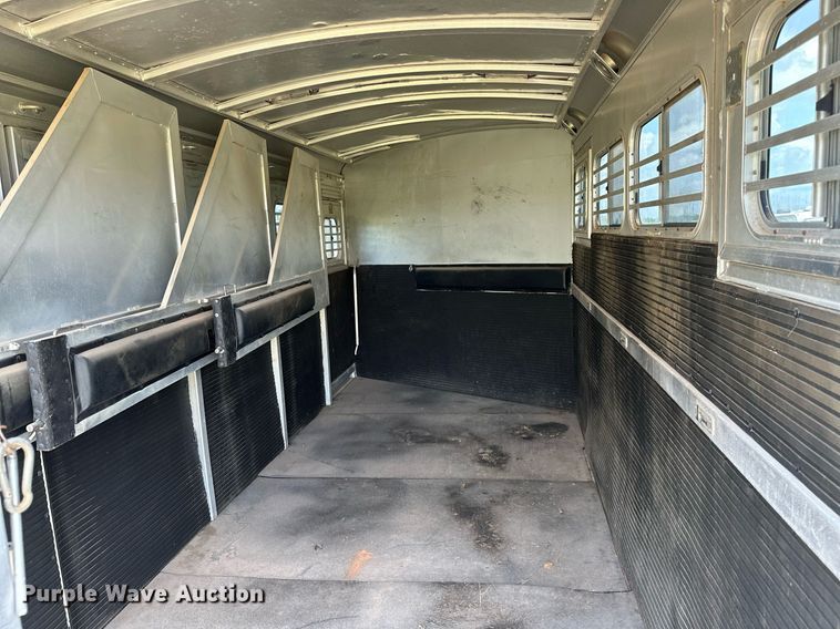 image for item OG9051 2000 C&C  horse trailer