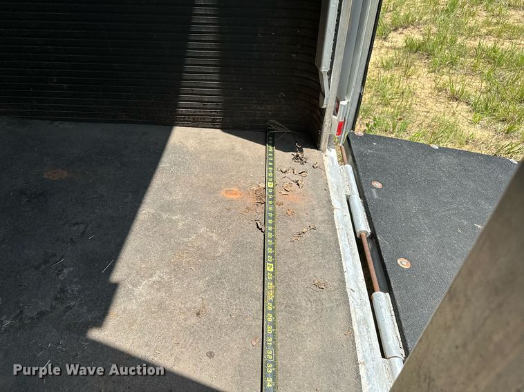 image for item OG9051 2000 C&C  horse trailer