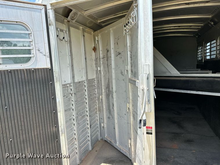 image for item OG9051 2000 C&C  horse trailer