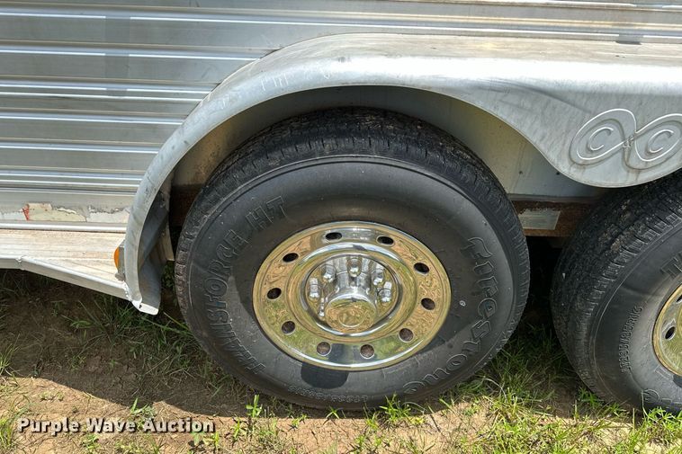 image for item OG9051 2000 C&C  horse trailer