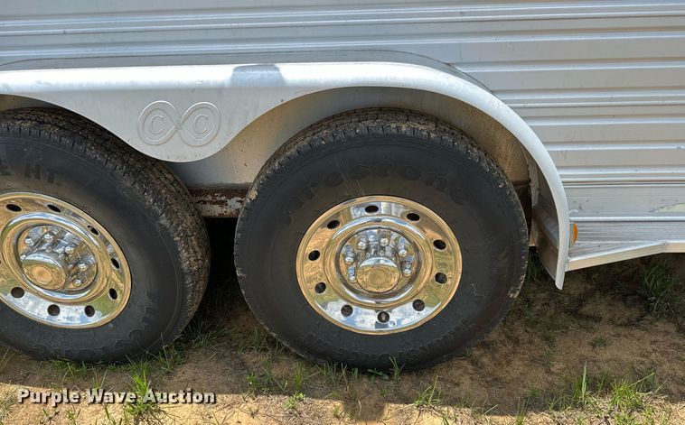 image for item OG9051 2000 C&C  horse trailer