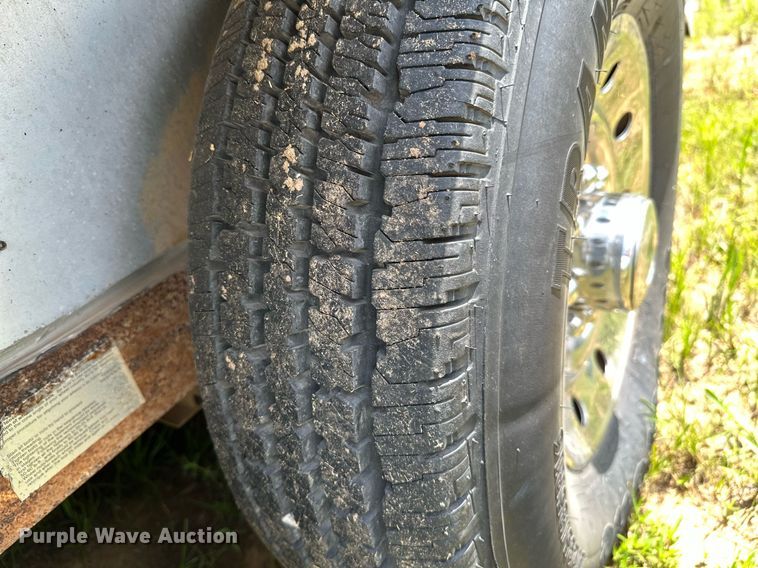 image for item OG9051 2000 C&C  horse trailer