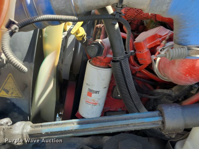 image for item DK1959 2015 International DuraStar 4300  truck cab and chassis