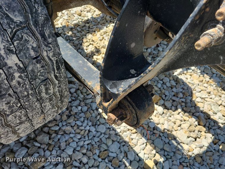 image for item DK1959 2015 International DuraStar 4300  truck cab and chassis