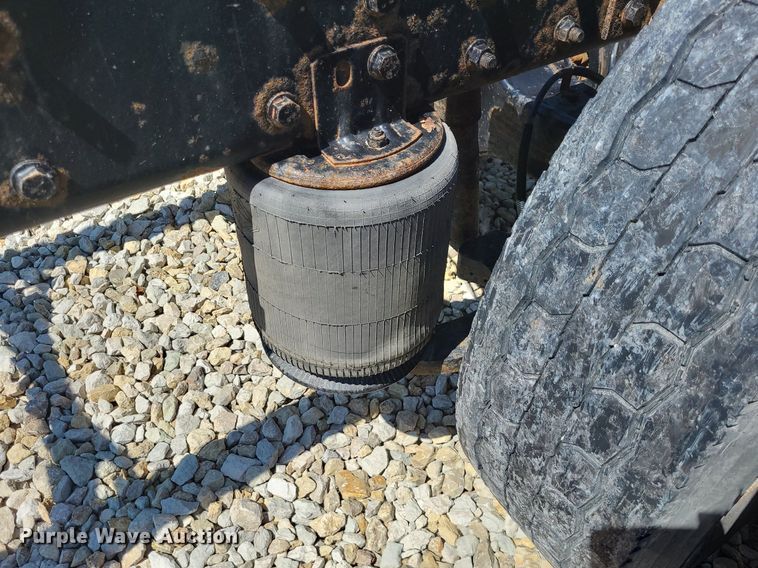 image for item DK1959 2015 International DuraStar 4300  truck cab and chassis