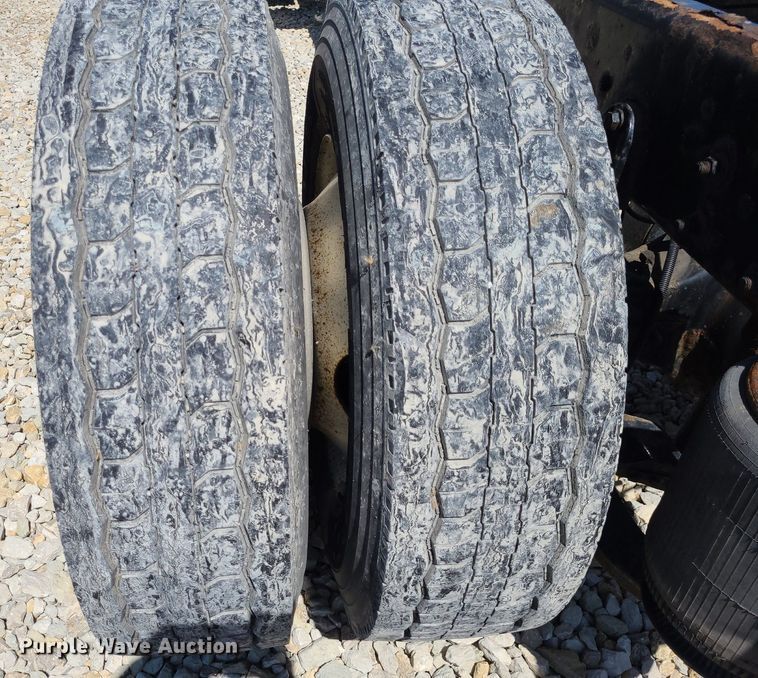 image for item DK1959 2015 International DuraStar 4300  truck cab and chassis