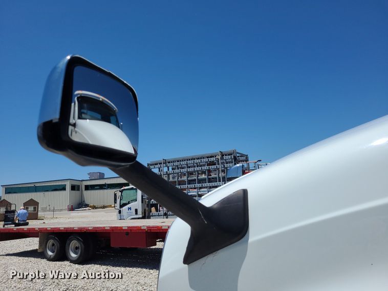 image for item DK1961 2018 International LT625  semi truck