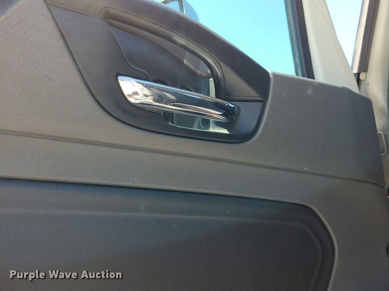 image for item DK1961 2018 International LT625  semi truck