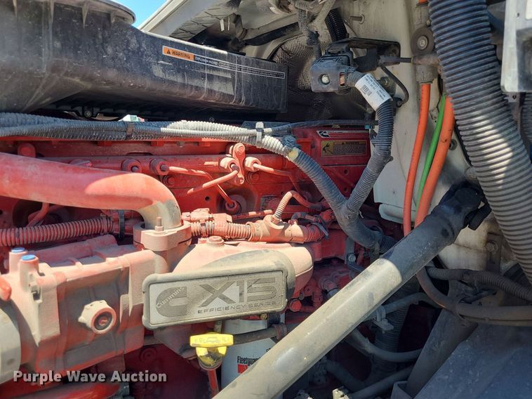 image for item DK1961 2018 International LT625  semi truck