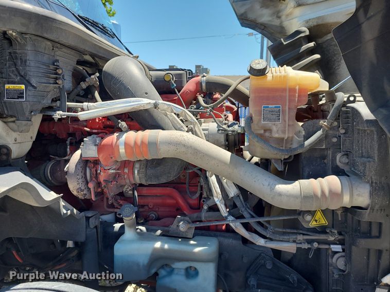 image for item DK1961 2018 International LT625  semi truck