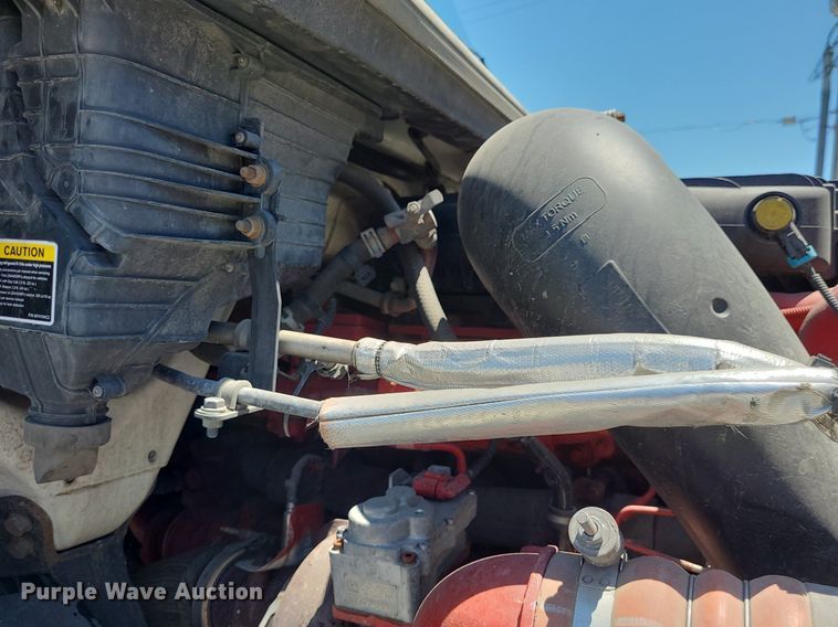 image for item DK1961 2018 International LT625  semi truck