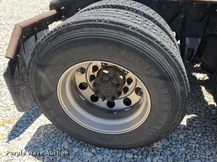 image for item DK1961 2018 International LT625  semi truck