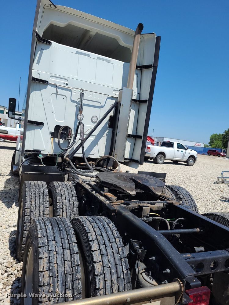 image for item DK1962 2020 International LT625  semi truck