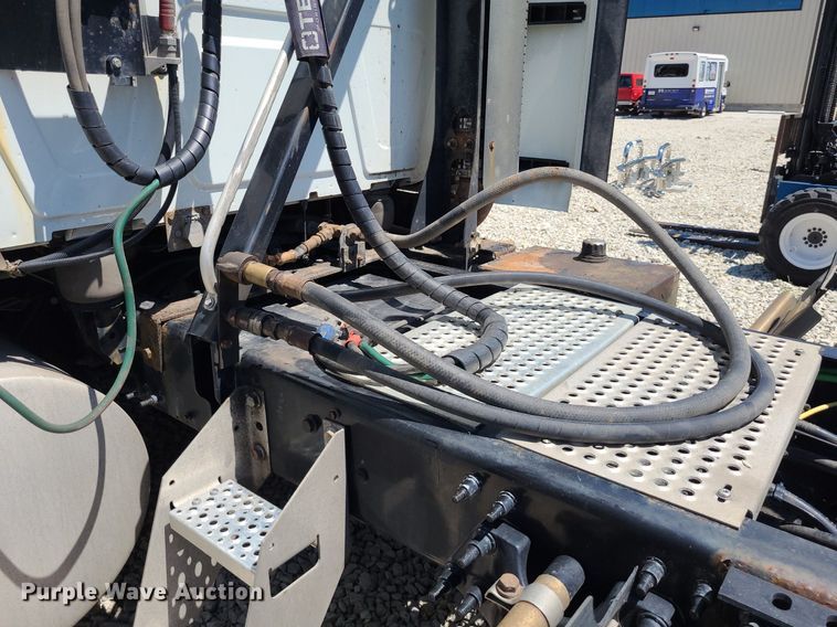 image for item DK1962 2020 International LT625  semi truck