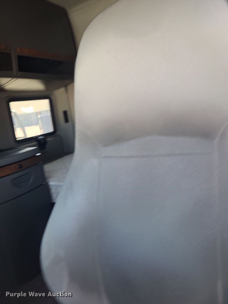 image for item DK1962 2020 International LT625  semi truck