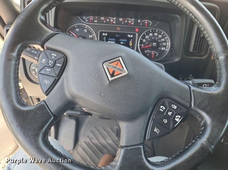 image for item DK1962 2020 International LT625  semi truck