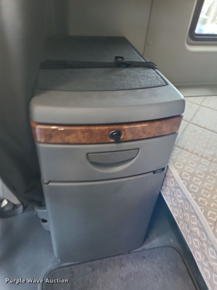 image for item DK1962 2020 International LT625  semi truck