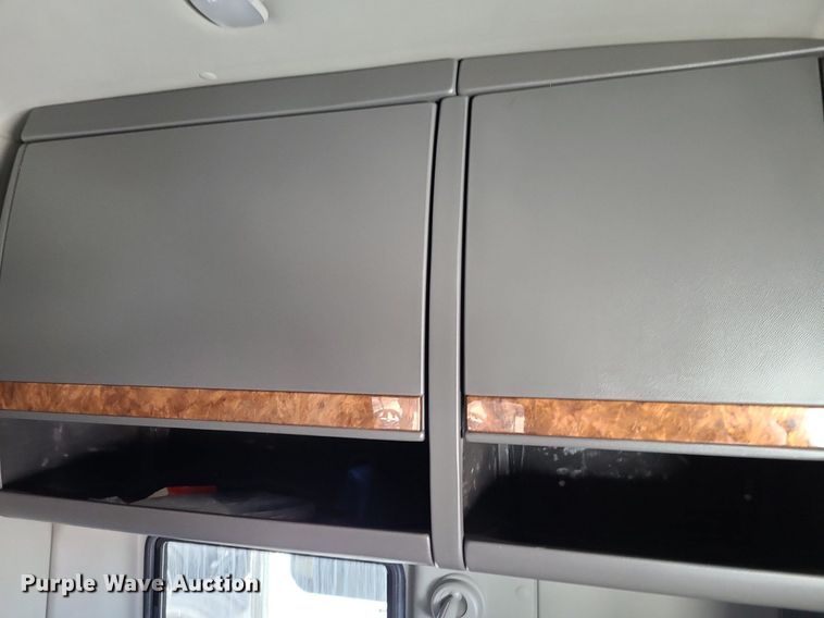 image for item DK1962 2020 International LT625  semi truck