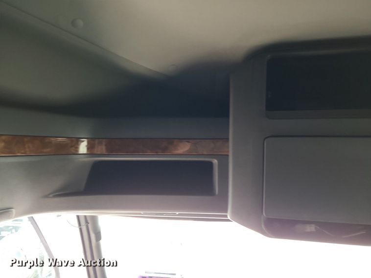 image for item DK1962 2020 International LT625  semi truck