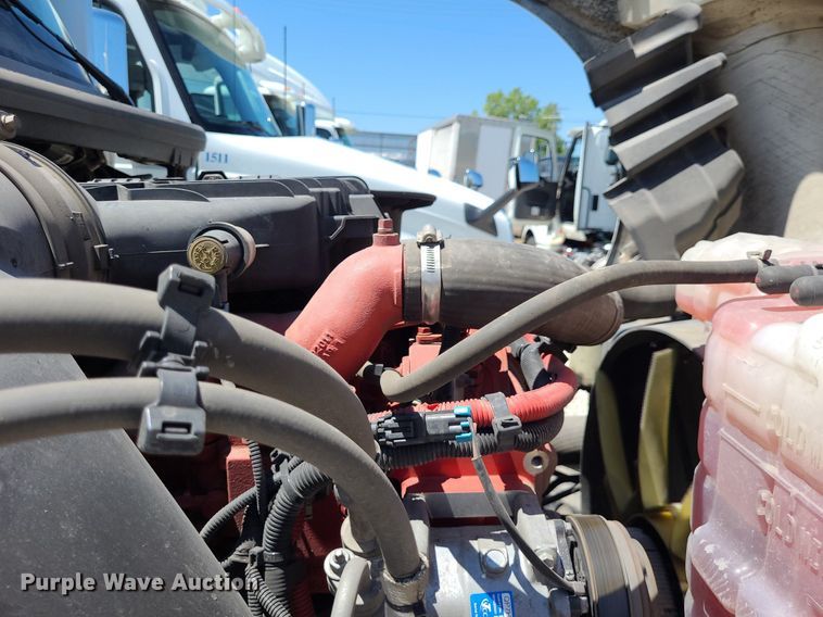 image for item DK1962 2020 International LT625  semi truck